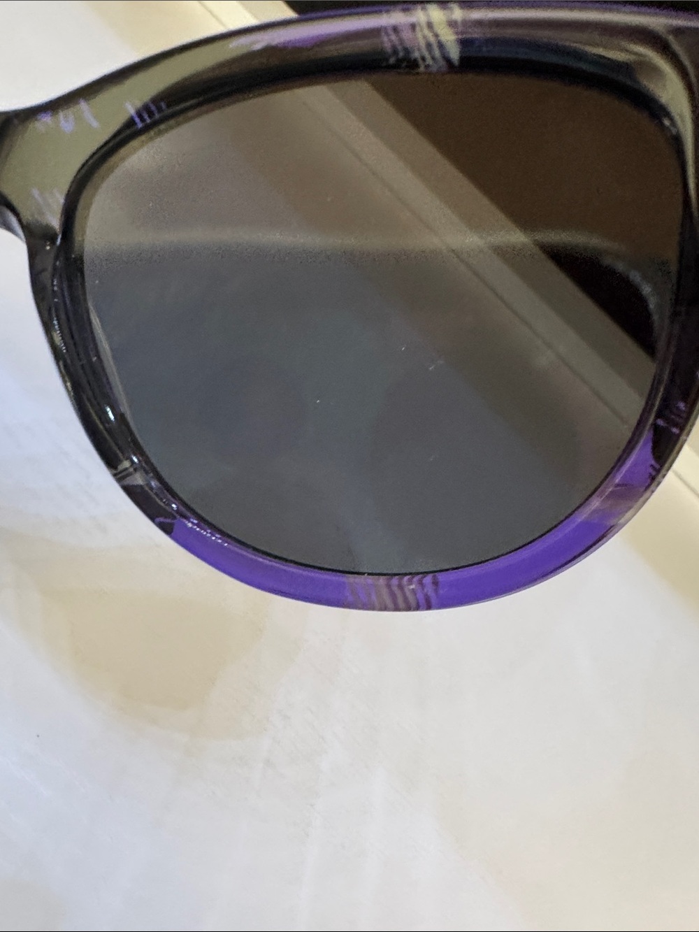 Burberry Purple and Black Sunglasses Used w case - Picture 8 of 10